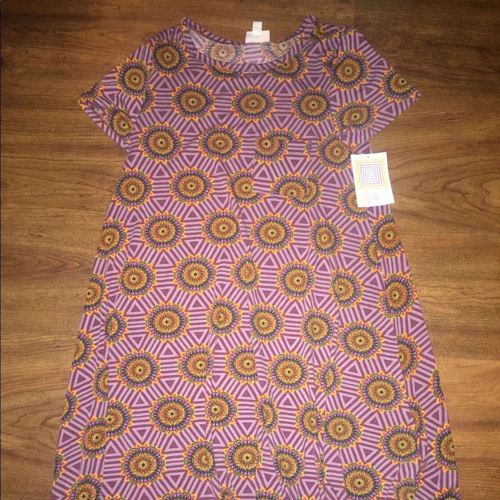 Lularoe Carly with tags